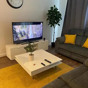 Апартаменты Defining Luxury, Comfort& Class2 Баркинг