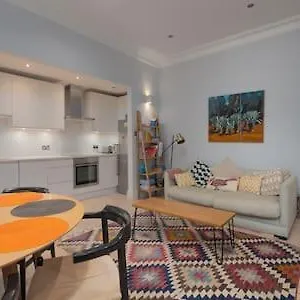 Trendy Hampstead Flat Rh7 Лондон