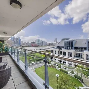 Newly Furbished Chelsea Flat Next To Thames Apartment