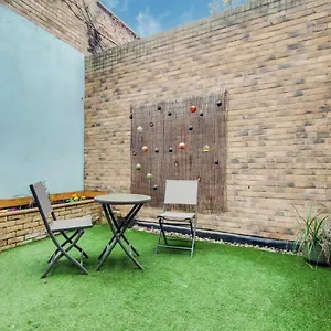 Apartmán Spacious 2 Bed 2 Bath Kings Cross *