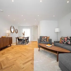 The Heart Of Westminster Apartment *