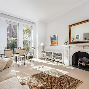 Lexham Gardens 2 Double Bed Garden Flat