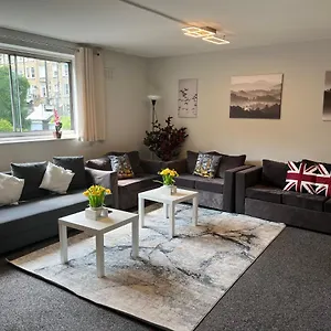 Chelsea Cromwell Road 2-bedroom & Living Budget