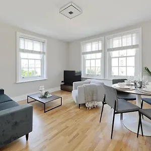 Fabulous Three Bedroom Flat Near Marylebone By Underthedoormat * Londra