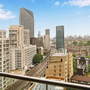 Stylish Manhattan Style Лондон