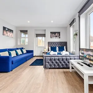 Guest house Sydenham Suites