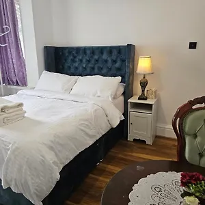 Apartment Lovely *