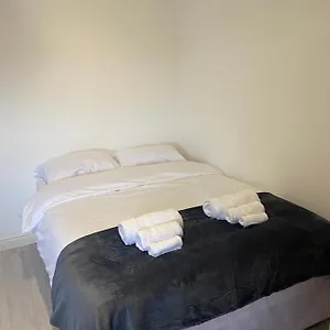 Flat 8 Brixton Hill, 1 Bed, 1 Bath *