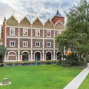 Safestay Kensington Holland Park (adults Only) Hostel London