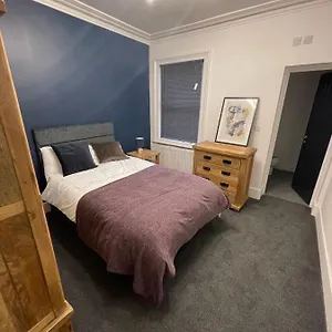 Private With En-suite In Catford, Apartment