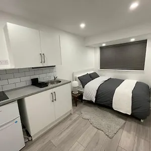 Guest Room-studio, Woolwich Londra