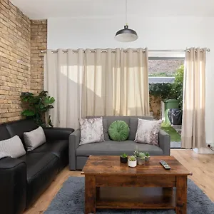 Fabulous Riverside In Putney Apartmán