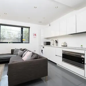 Pristine In Central Londen