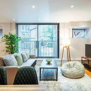 Stunning 3-bed House In Лондон