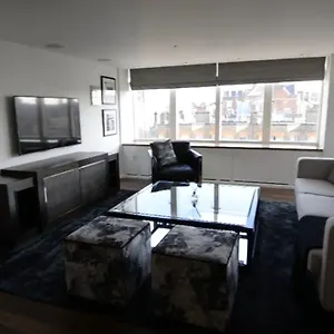 Spacius 3-bed In Kensington * London