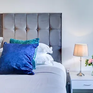 Flat In Greenwich O2 With Parking *