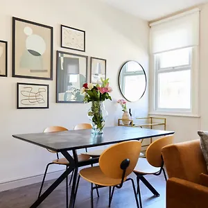 Apartment The Kilburn Crib - Stunning 3bdr Flat London