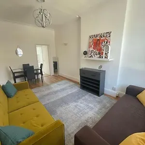 Stunning One Bedroom Flat - Central