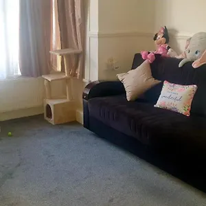 Guest house Ema London