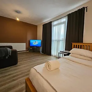 Flat In Camden Town *