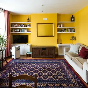 Apartment Elegant And Peaceful 2bd - Barons Court/london