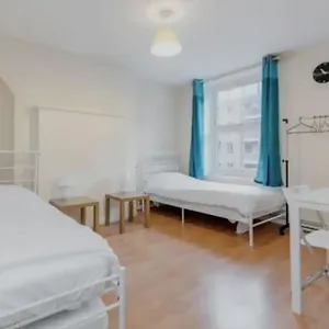 Aplacetostay Apartment, Zone 1 Leic Homestay *