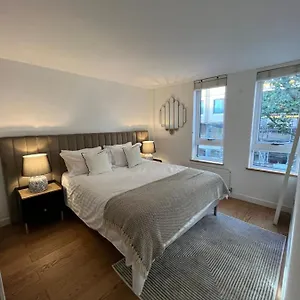 Heart Of Covent Garden - 2 Bed London