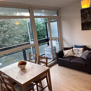 Exford Court 2 * Лондон