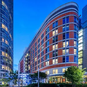 Radisson Blu Edwardian New Providence Wharf *