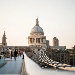 2 Bed Luxury Serviced In Belgravia Apartamento