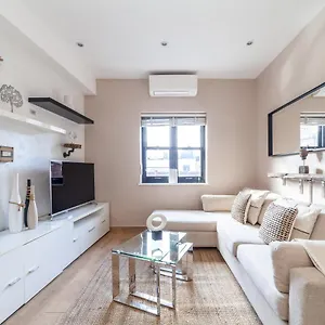 The Ravenscourt Park Collection
