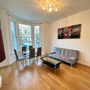 Maida Vale 3-bedroom 公寓