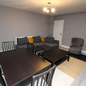 Apartment Modern 2 Bed Close To City London