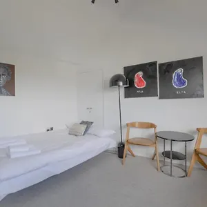 Apartment Compact & Light Flat - Ladbroke Grove London
