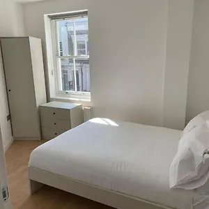 Flat 1 Latchmere, 2 Bedroom, 2 Bathroom Flat * London