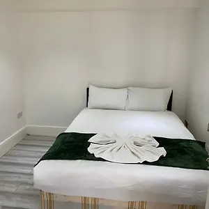 W3 Vendégház *