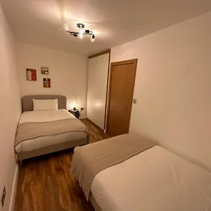 Luxury Flat Apartment *