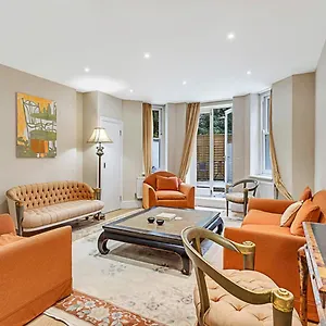 Beautiful Abode In Kensington Olympia Apartment