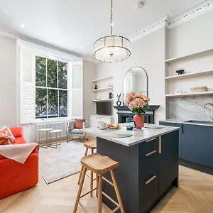 Victorian Blue - 2 Bedroom Flat Pimlico Apartment