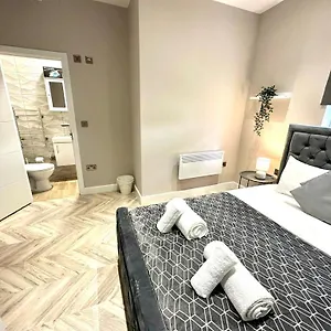 Lewisham Suites - Se6 *