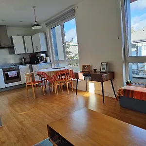Homely Spacious 3 Bedrooms Duplex With Roof-top Next To Victoria Park & Regent's Canal In Vibrant East End * Λονδίνο