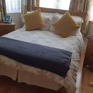 Holiday home 3 Bed Close To Alexander Palace, And The Tottenham Stadium *