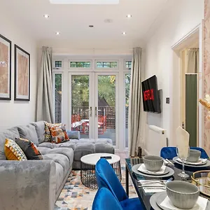 Daire Gorgeous 3-bedroom In - Sleeps 8 *