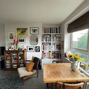 Contemporary 1bd Flat Wbalcony - Stoke Newington! Apartment