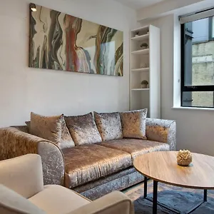 Lovely Spacious 2 Bed In Apartman *