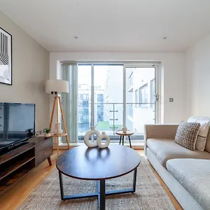 Apartment The Bridge Collection *