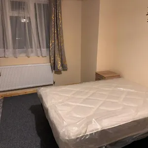 Tottenham Lane Guest house