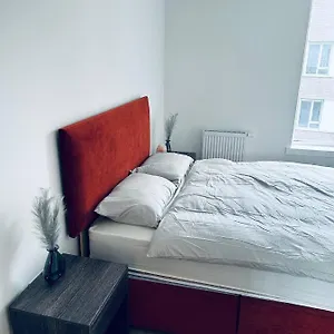 Luxury 2 Bedroom - Canning Town * London