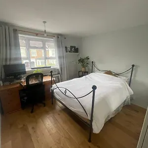 Beautiful Entire Flat In Peckham *