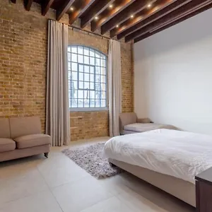 Luxury 1bed In Converted Warehouse Next To Excel Apartment